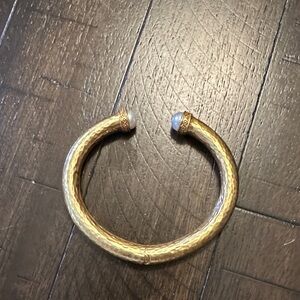 Julie Vos Pearl Gold Bangle